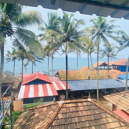 Paradise Inn Beach Resort Varkala Eksteriør billede